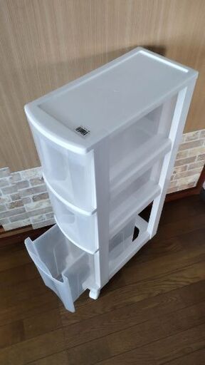 隙間ストッカー