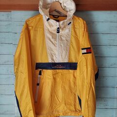 TOMMY HILFIGERパーカーの画像