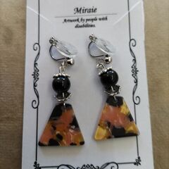 ハンドメイド　イヤリングの画像