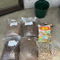 【決まりました】土　スリット鉢　鉢底石　熊手