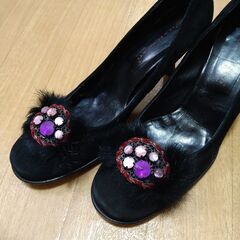 黒のパンプス　イタリア製の画像