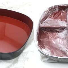 ss6359　未開封品 くつわ 2段オードブル入れ 葉づくし 安達瞳子 てっせん 重箱 仕切り付 重箱 お重 黒 絵付け お弁当 おせち 和食器 漆器 重箱 中古の画像