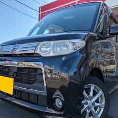25年式！々9千円〜分割可❗️車検2年付き！【名義変更代込み】広い車内！大人気‼️ダイハツ タントカスタム☆SDナビ付き☆走行中DVD観れます☆バックカメラ付き☆純正アルミ☆電動スライドドア☆ドライブレコーダー☆そのまま乗って帰れます！の画像