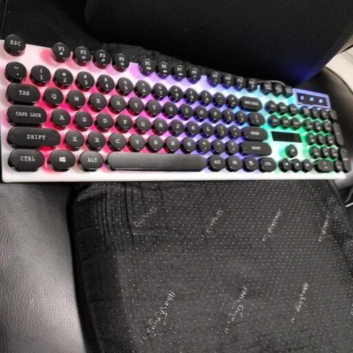 予約済　光るキーボードと光るマウスセット