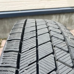 受渡し者決定しました。スタッドレスタイヤ4本　ブリヂストン　VRX3 195.65.R15　の画像
