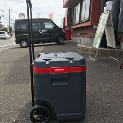【鹿児島市リサイクルショップスターズ吉野店】IGLOO イグルー クーラーボックス タイヤ付き LATITUDE 60の画像