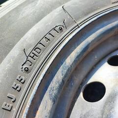 ハイエース 純正ホイールタイヤセットの画像