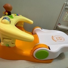 【アンパンマン】 ベビーチェア バスチェア　子供用品 ベビー用品 お風呂用品 椅子の画像