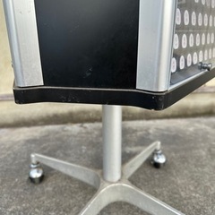 【レア】【中古品】印鑑タワー 本体 印鑑付きの画像