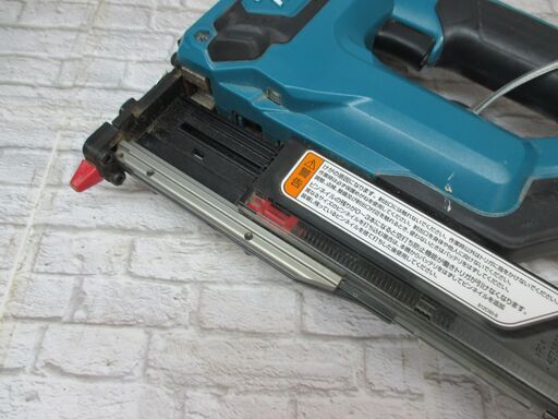 makita マキタ PT353D 充電ピンタッカ 中古品 本体＋ケース 18V 【ハンズクラフト宜野湾店】