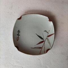 食器の画像