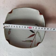 食器の画像