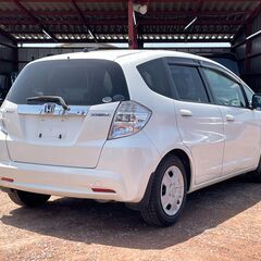 車検2年付き　自社ローン 　H22年式　（ホンダ　フィットHV　GP1）36.8万円　（11388）の画像