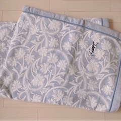 YSL イヴ・サンローラン　綿毛布