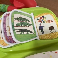 日本育児　はらぺこあおむし　ジャンパルーの画像