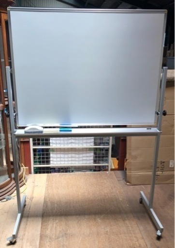 ⭐︎中古品　イトーキ　両面脚付きホワイトボード　　1350×630×1850mm  事務用品⭐︎