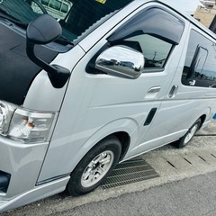 ハイエース　給油カバーの画像