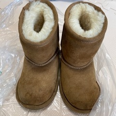 ugg ブーツ　14.5cm