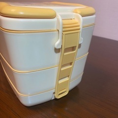 【受付終了】プーさん3段弁当箱【値下げしました】の画像