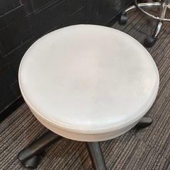 家具 椅子 スツールの画像