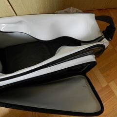 【未使用品】ローリングス　エナメルショルダーバッグ（大）の画像