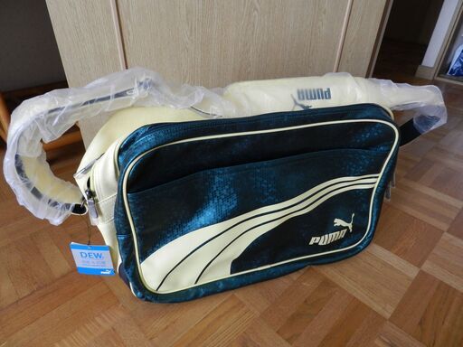 【未使用品】ＰＵＭＡ　マットタイプ　ショルダーバッグ（大）