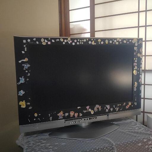 テレビ　32型