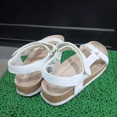 CLOSSHI サンダル 白 Mサイズの画像