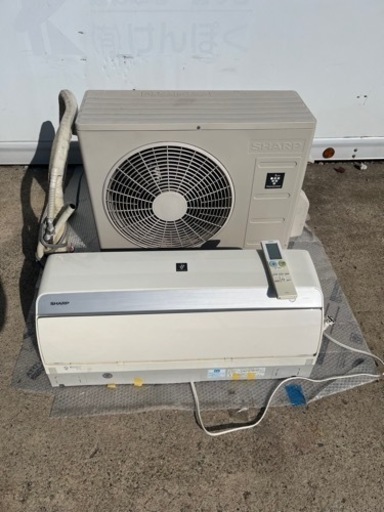 SHARP シャープ　4.0kw 14畳　2016年