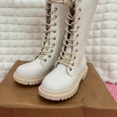 キッズ　ロングブーツ　新品　子ども　編み上げ