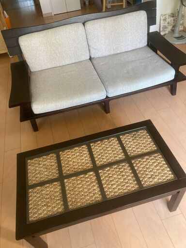 2人掛けソファ sofa and coffee table
