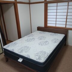 超新品　セミダブル？ベッド　値下げしました　誰か買って!の画像