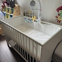 IKEAのベビーベッドお譲りします