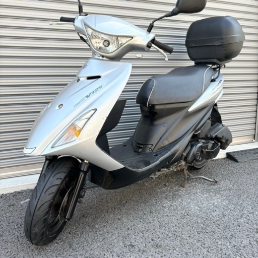 2712.高年式モデル　アドレスv125s シート新品、リアボックス付属　千葉県柏市　即日配送、自走引き取りも可能
