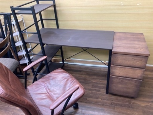 パソコンデスク デスク　デスクチェアセット　机、椅子、チェストセット　書斎デスク　家具 オフィス用家具 机