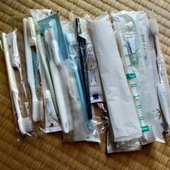 古い歯ブラシ