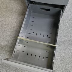サイドキャビネット（鍵付）ITOKIの画像