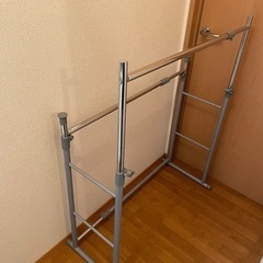 ハンガーラック　洗濯物干し