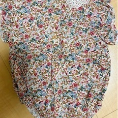 【美品】 ペアマノン　花柄ロンパース　80の画像