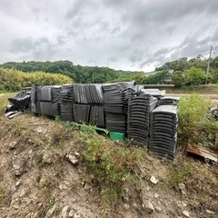 屋根瓦まとめて　一枚もOK