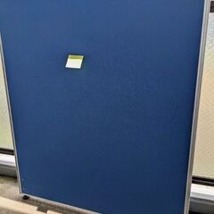 パーテーション。　青色　ブルー　定価六万しました。の画像