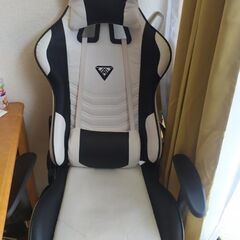 ゲーミングチェア