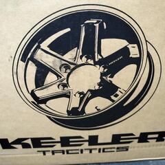 ★最終値下げ☆新品未使用未開封★KEELER TACTICS ハイエース用アルミ4本セットの画像