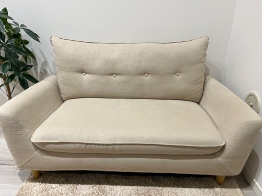 【引取先決定しました】\n家具 ソファ 2人掛けソファ ニトリ ベージュ