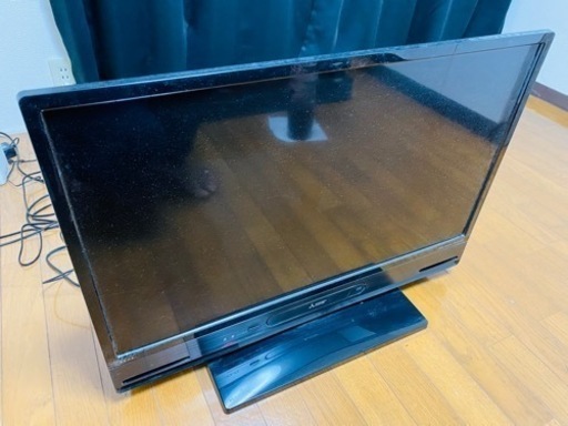 取引場所に受け取りに来て頂けると助かります。直接手渡し致します。三菱32V型液晶テレビレコーダー一体型　リクライニング座椅子