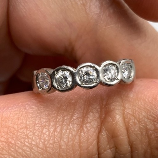 Pt900 プラチナ900 一文字　ハーフエタニティ　5g 約11号　0.5ct