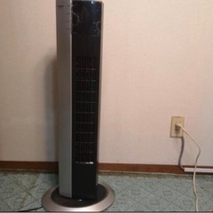 早く売りたいので安くします。　スリムファン　扇風機　縦型