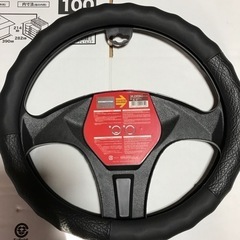 momo ステアリングカバー未使用品サイズ Mの画像