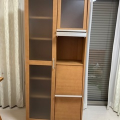 フラップ付き本箱