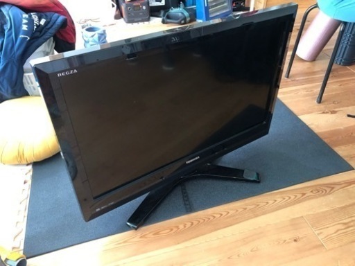 32型液晶テレビ